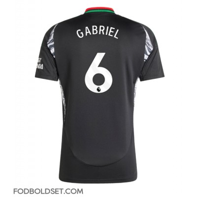 Arsenal Gabriel Magalhaes #6 Udebanetrøje 2024-25 Kortærmet Arsenal Gabriel Magalhaes #6 Udebanetrøje 2024-25 Kortærmet